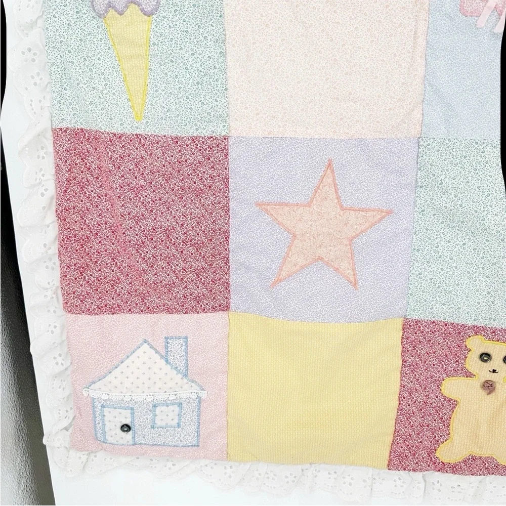 Vintage Handmade Baby Quilt Blanket with Eyelet Trim Approx 43